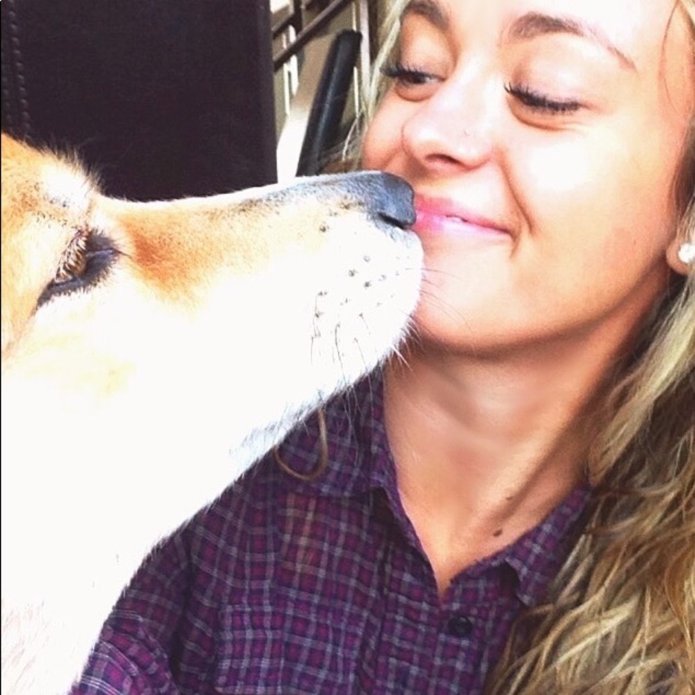 Meet your Posher, Carlie